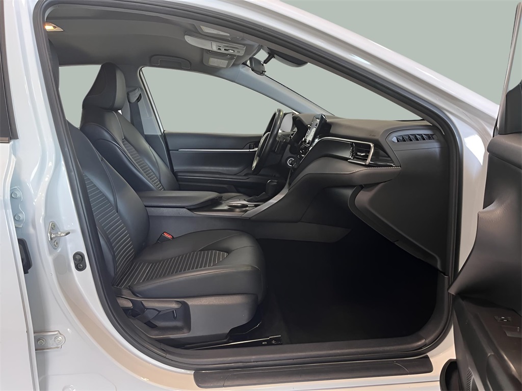 2023 Toyota Camry SE photo 24