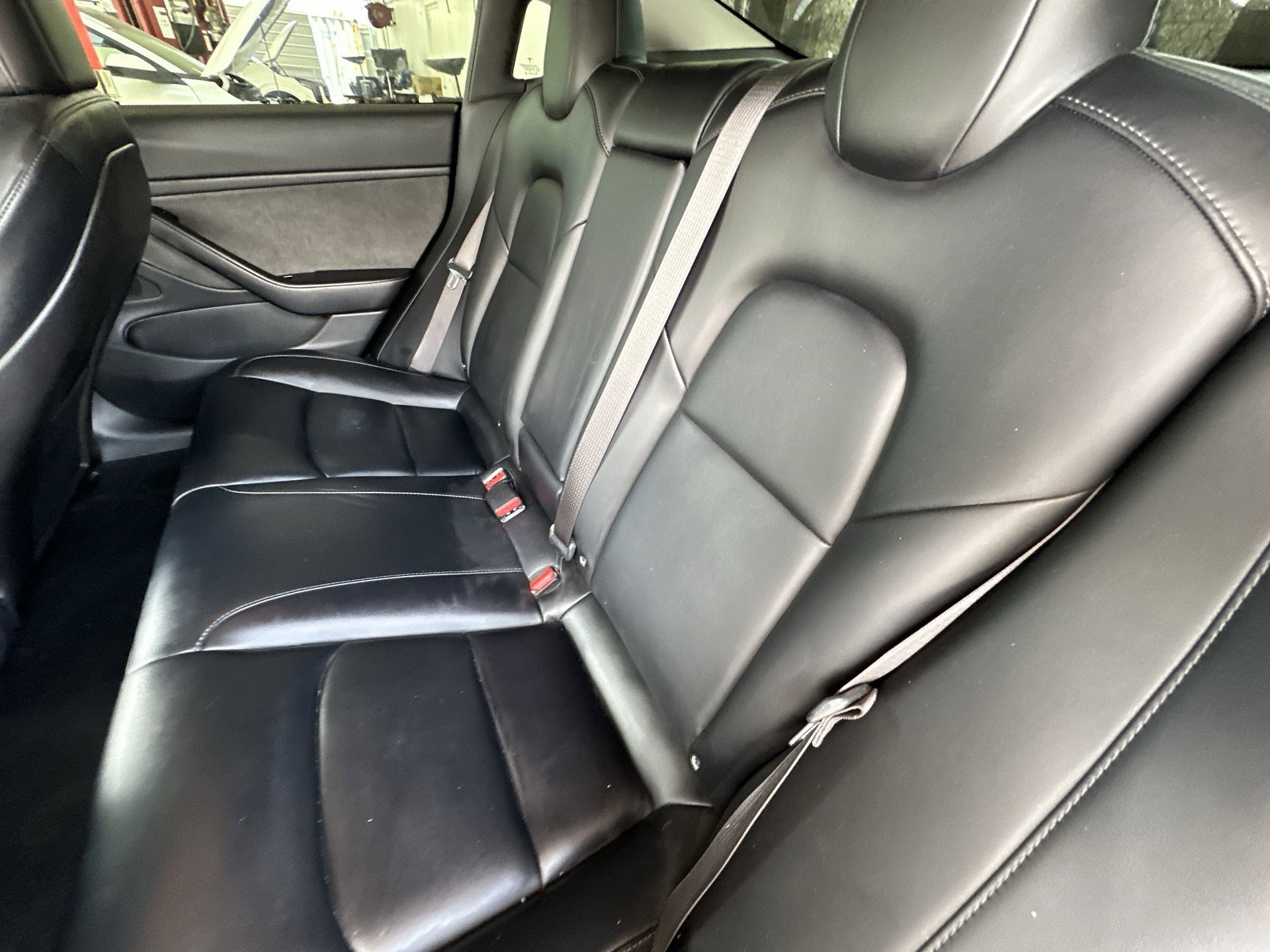 2018 Tesla Model 3 Long Range photo 23