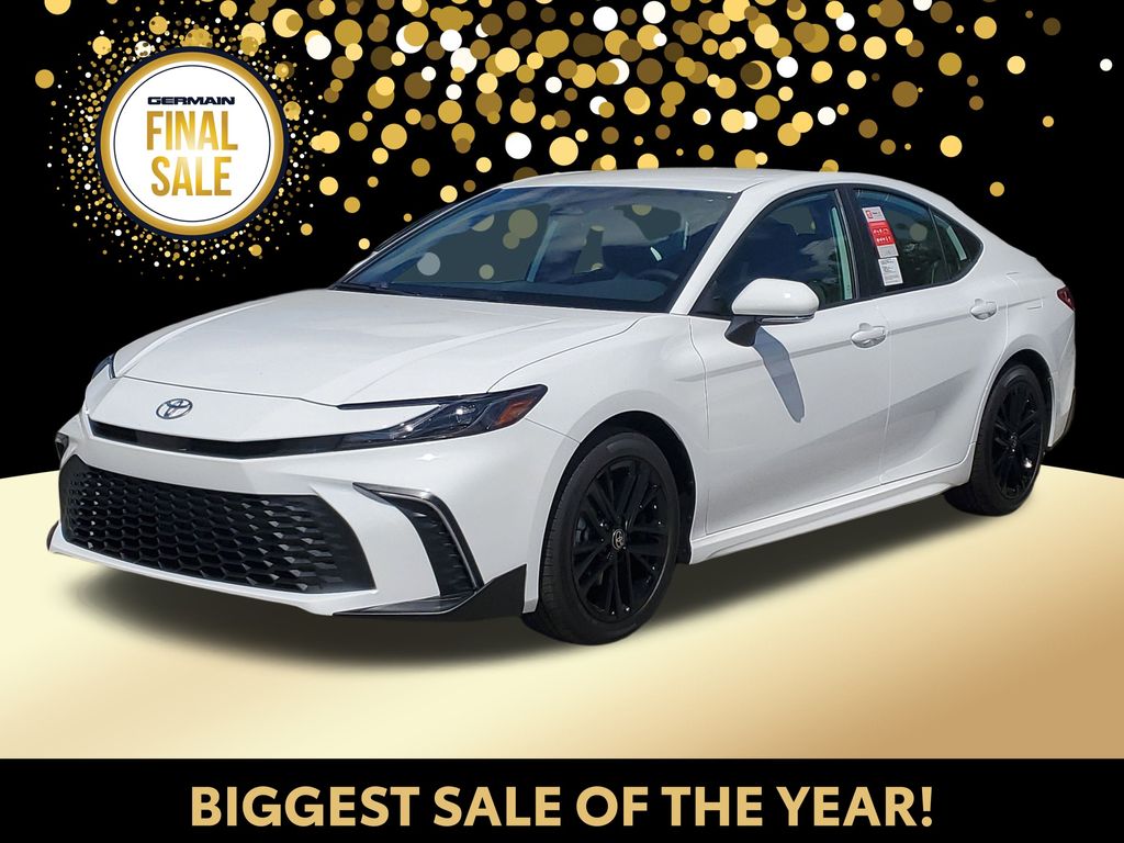 2026 Toyota Camry SE's photo