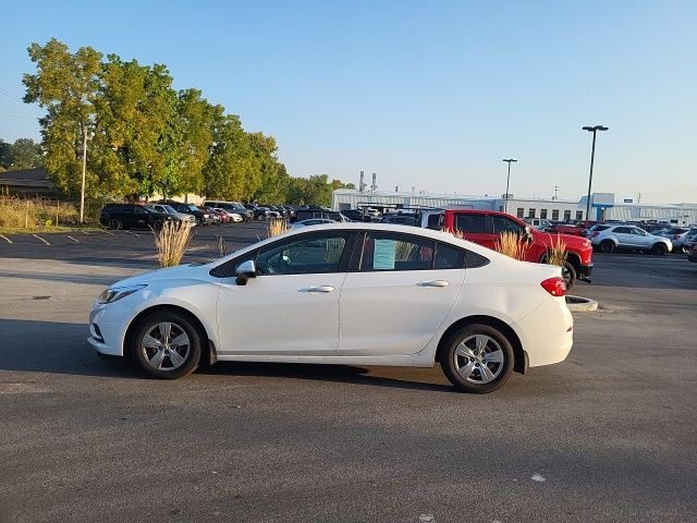 2018 Chevrolet Cruze LS photo 6