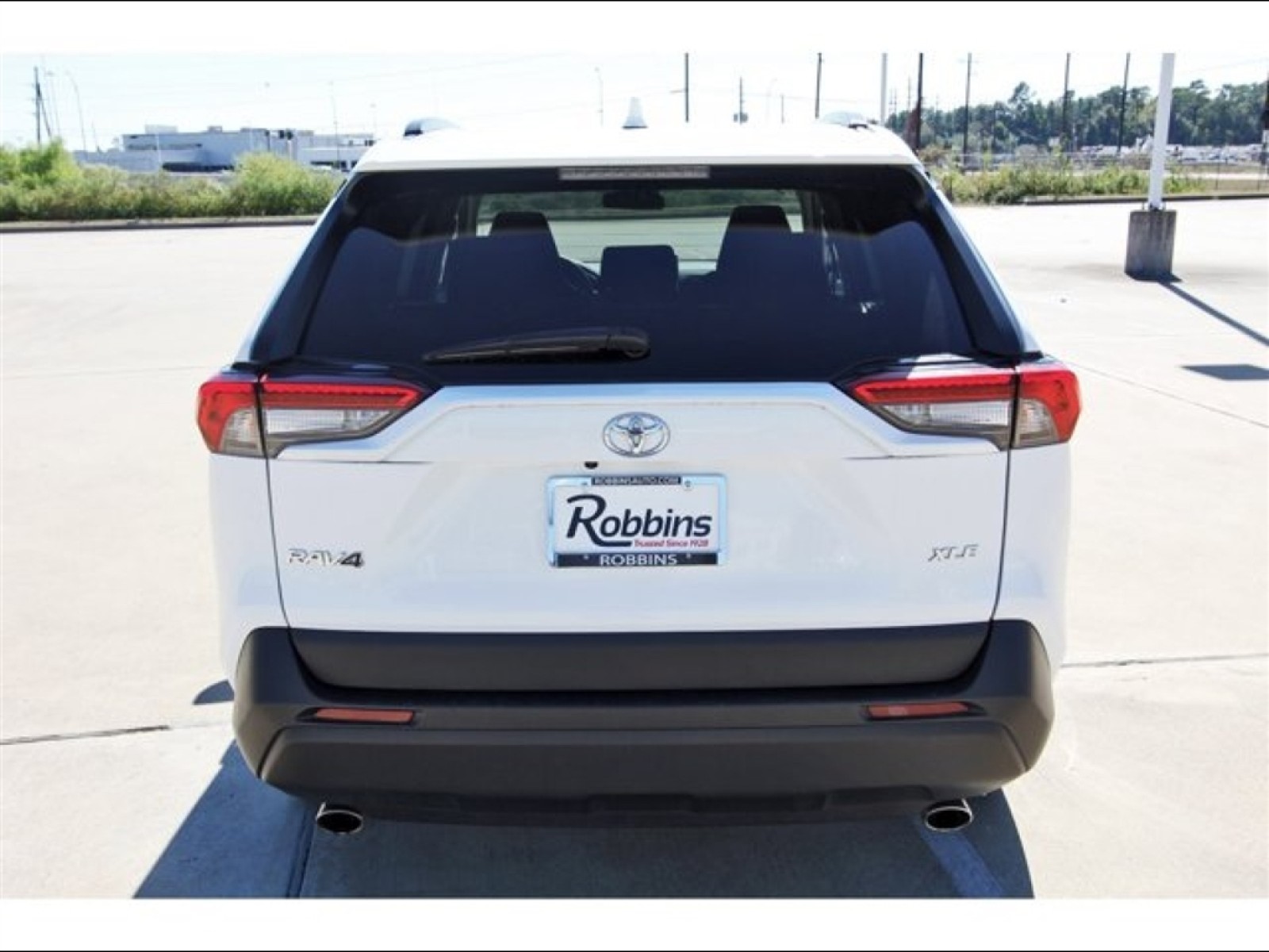 2024 Toyota RAV4 XLE White at Robbins Nissan