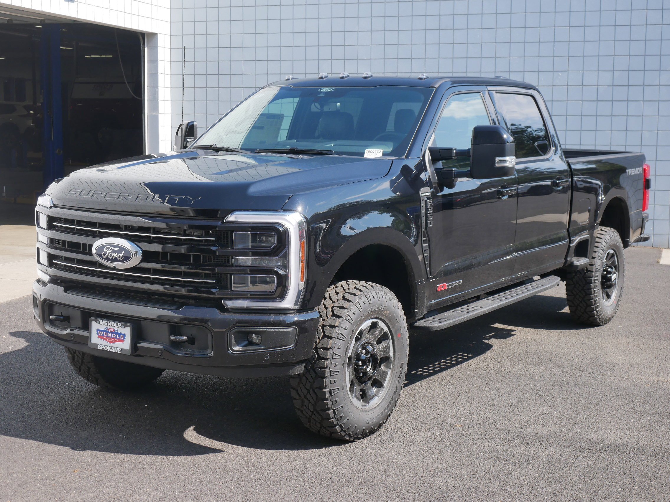 2026 Ford F-350 Platinum photo 2