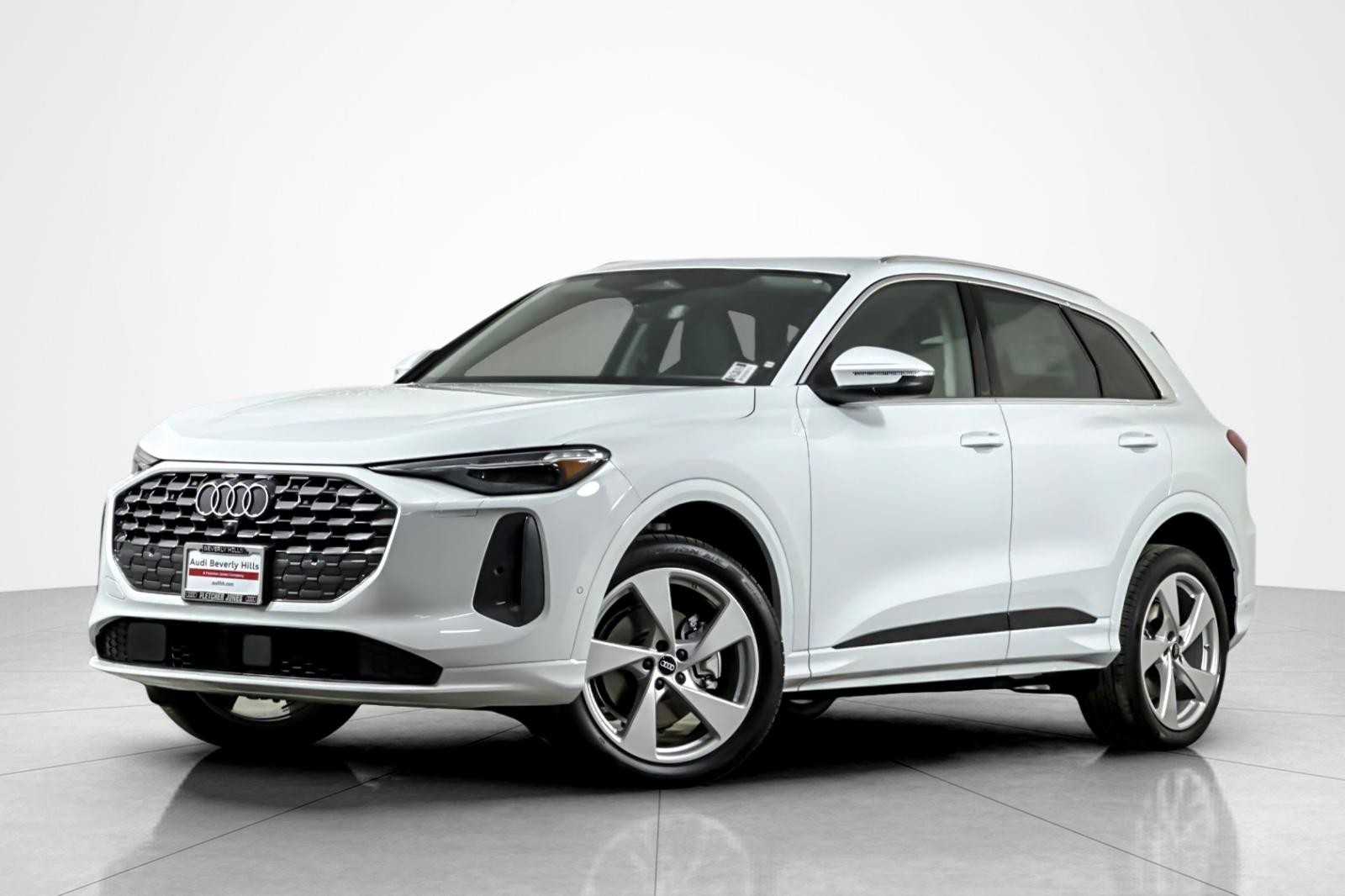 2025 Audi New Q5 Premium Plus's photo