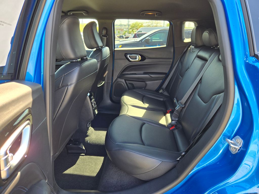 2026 Jeep Compass Limited photo 25