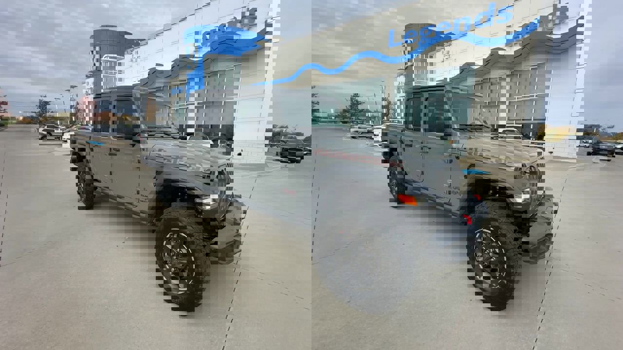 Used 2021 Jeep Gladiator Rubicon with VIN 1C6JJTBG1ML548257 for sale in Kansas City