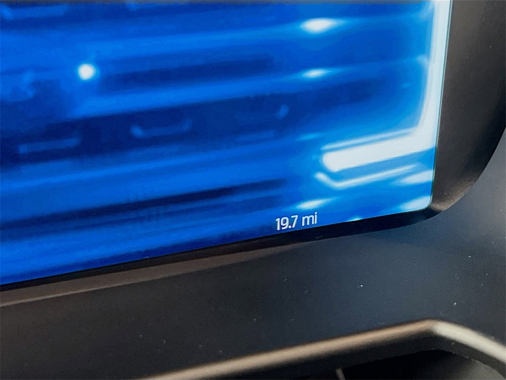 2025 Ford F-250 Lariat photo 2
