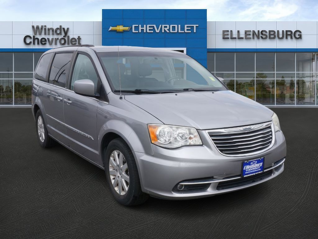 2013 Chrysler Town & Country Touring