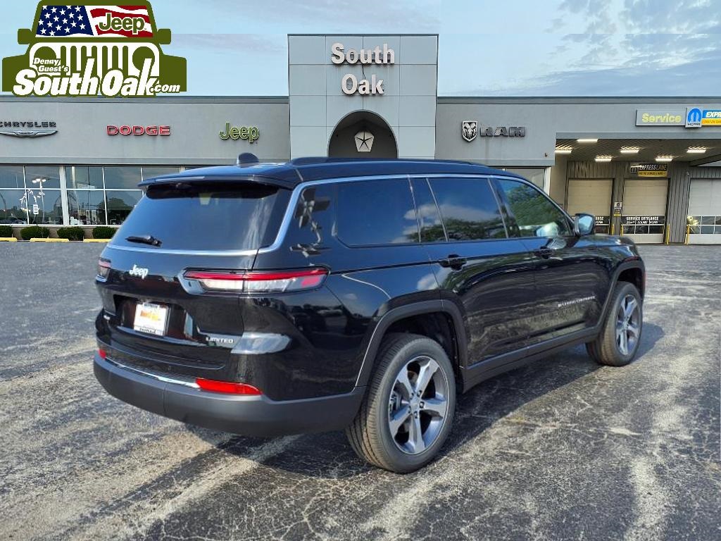 2025 Jeep Grand Cherokee Limited photo 2