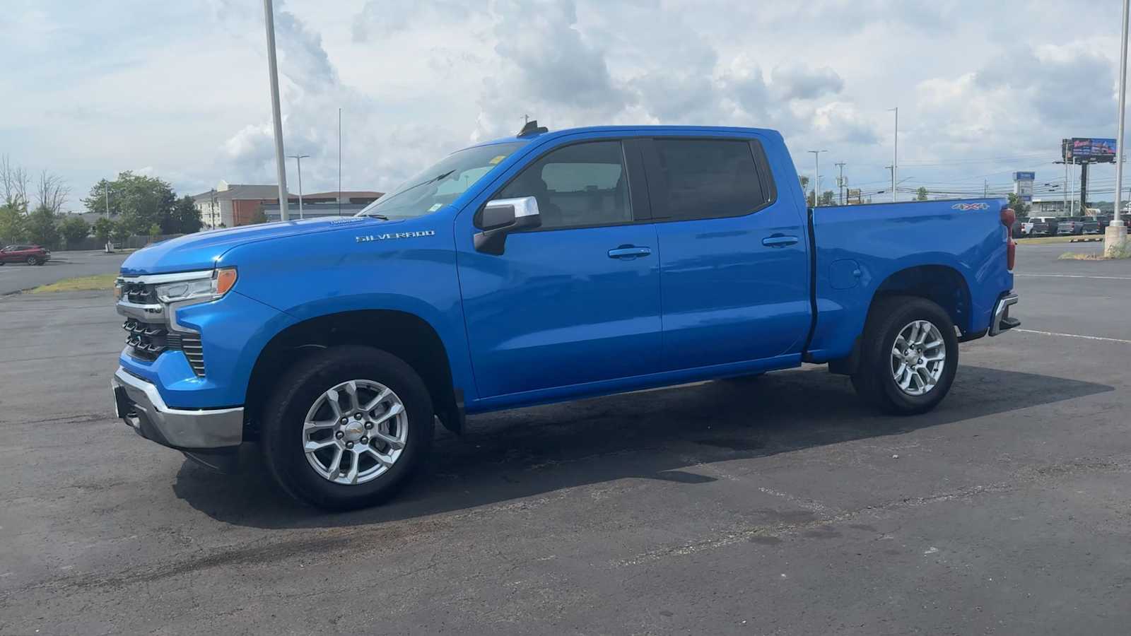 2026 Chevrolet Silverado 1500 LT photo 3