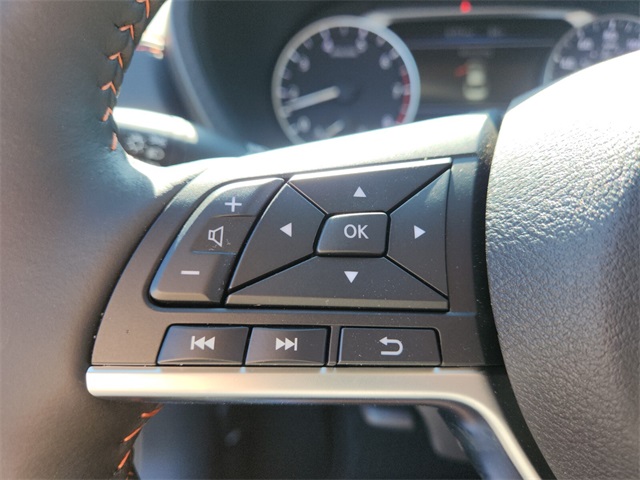 2025 Nissan Sentra SR photo 14