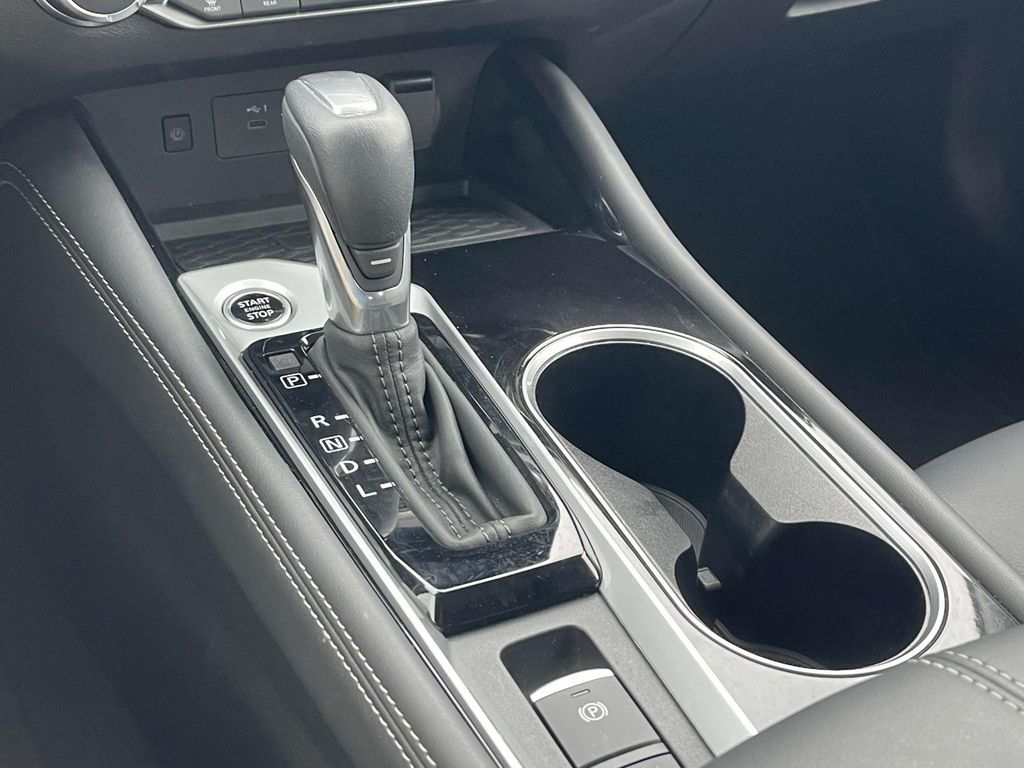 2024 Nissan Altima 2.5 SR photo 20