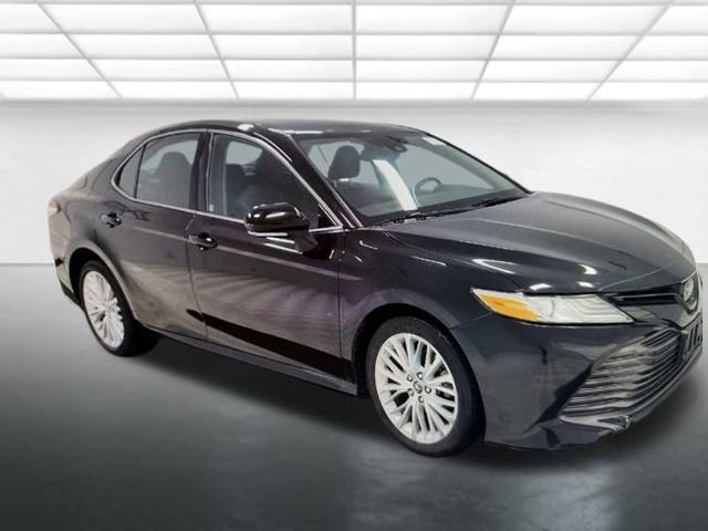 2019 Toyota Camry XLE's photo