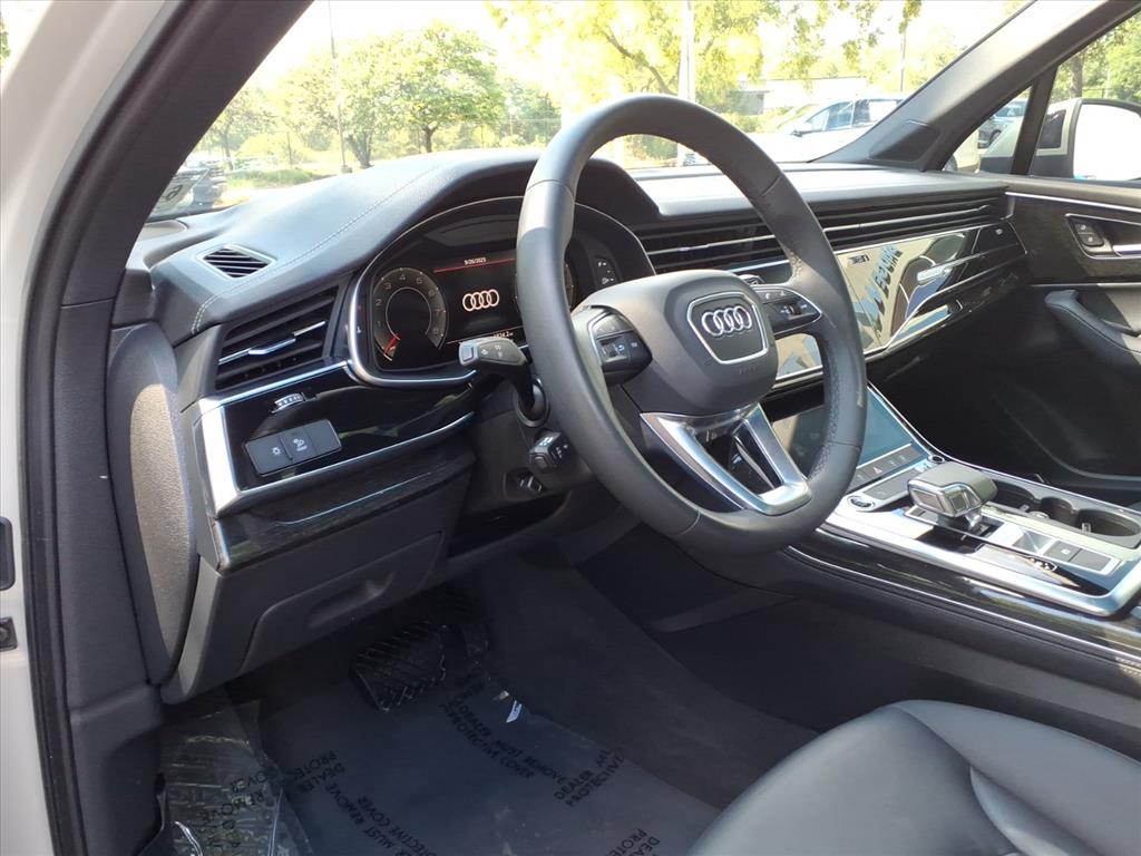 2023 Audi Q7 Premium Plus 45 photo 17