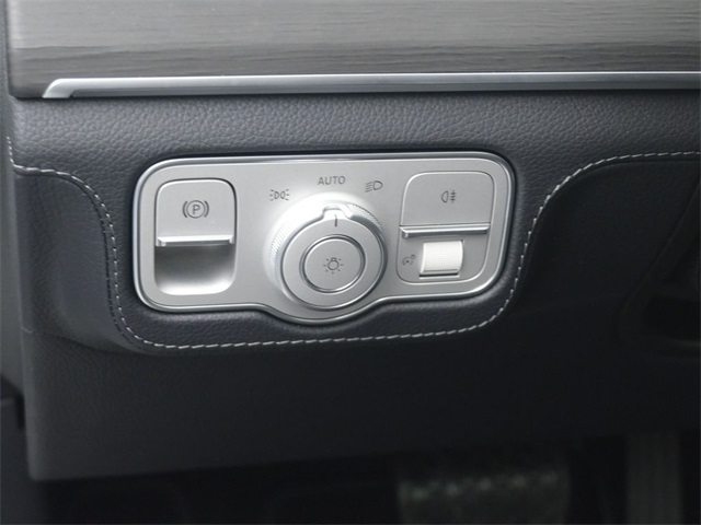 2026 Mercedes Benz GLE 450 4MATIC photo 17
