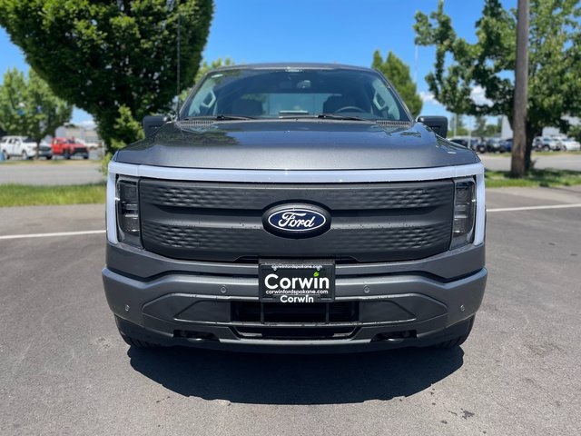 2025 Ford F-150 Lightning photo 6