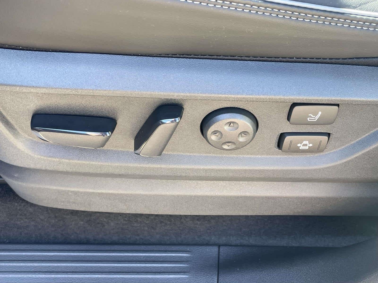 2026 Infiniti QX80 photo 14