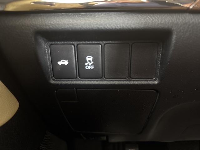 2015 Toyota Avalon XLE Premium photo 18