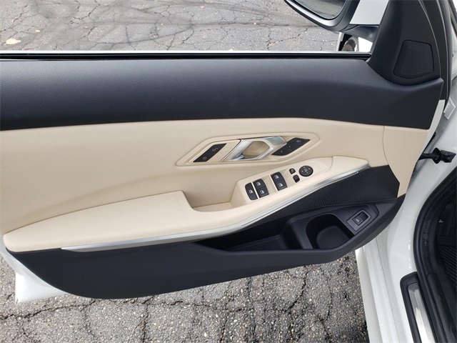 2025 Bmw 330i xDrive photo 10
