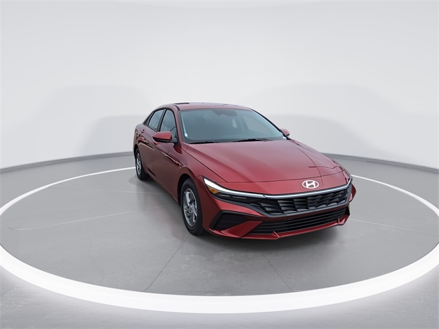 2025 Hyundai Elantra SE photo 2