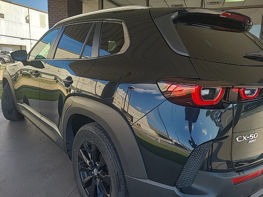 2024 Mazda CX-50 2.5 S Preferred photo 3