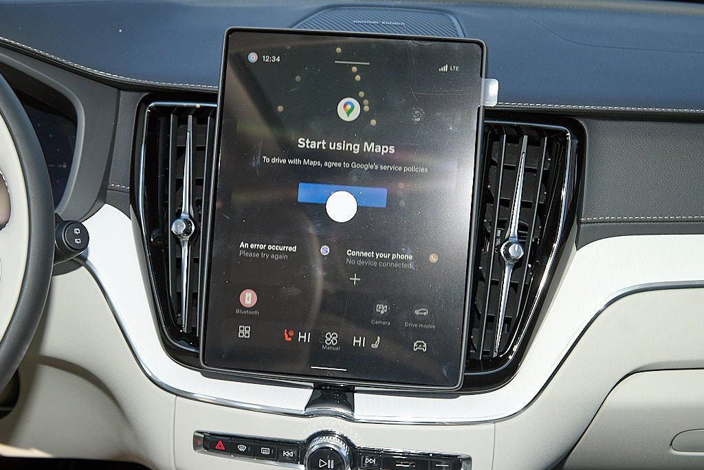 2026 VOLVO XC60 - Image 24