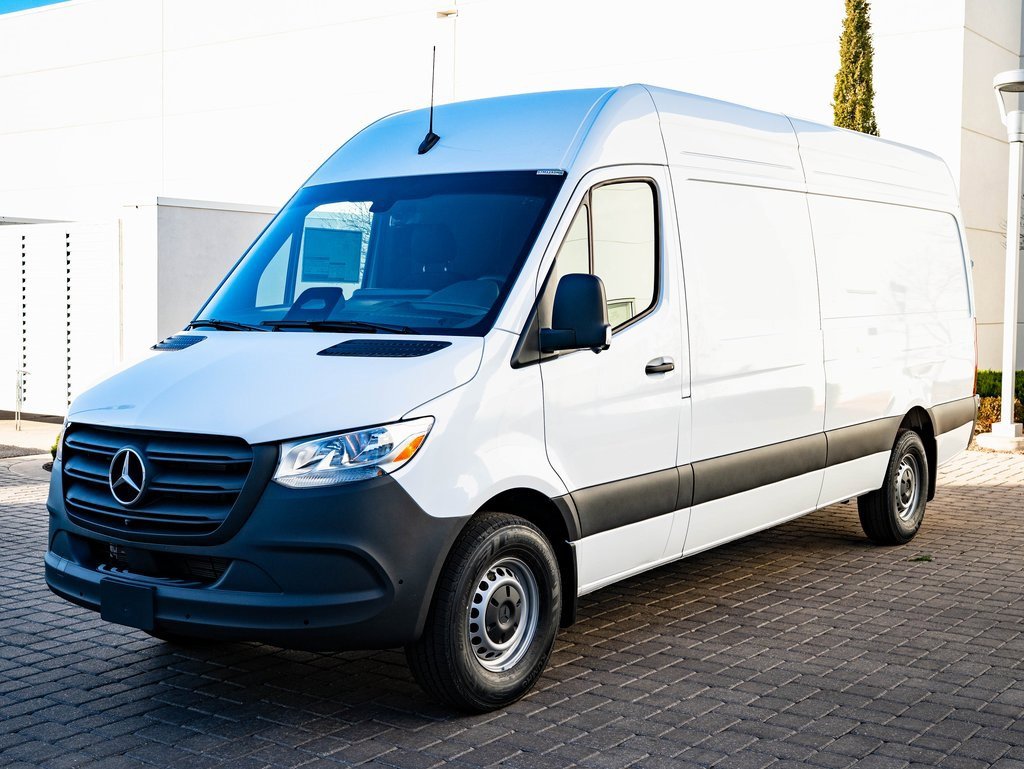 2026 Mercedes-Benz Sprinter Cargo Van Base's photo