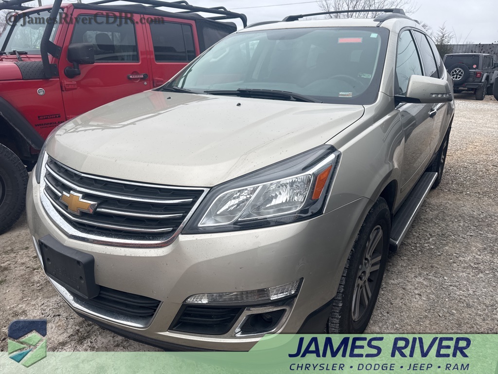 2015 Chevrolet Traverse 2LT's photo