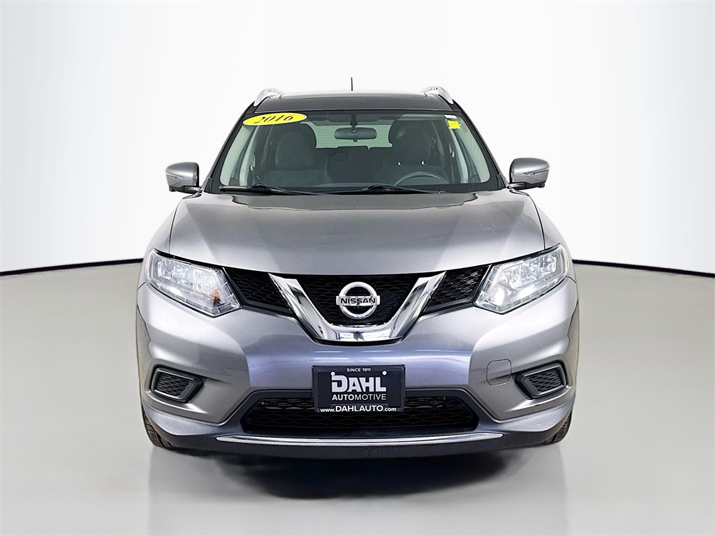 2016 Nissan Rogue SV photo 12