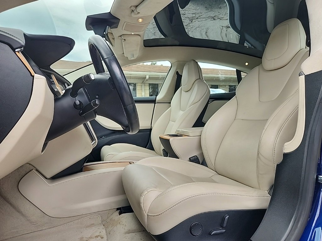 Used 2019 Tesla Model S 75D with VIN 5YJSA1E27KF299819 for sale in Tampa, FL