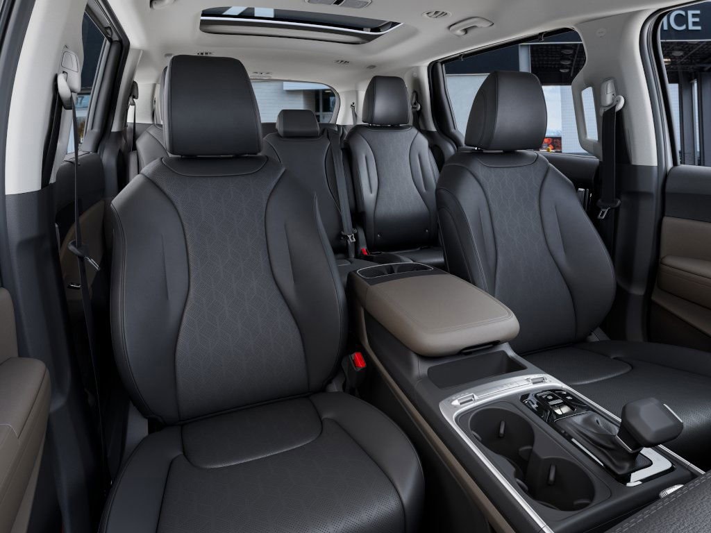 2026 Kia Carnival SX photo 12