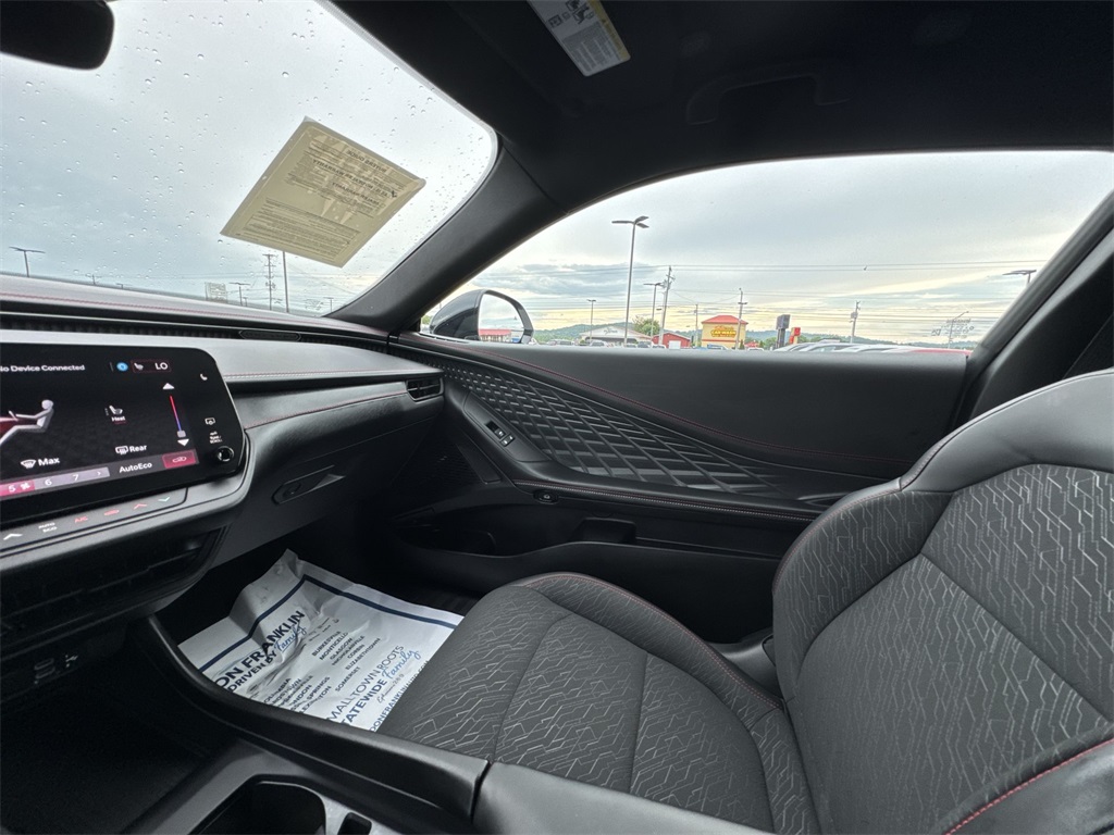 2025 Dodge Charger R/T photo 11