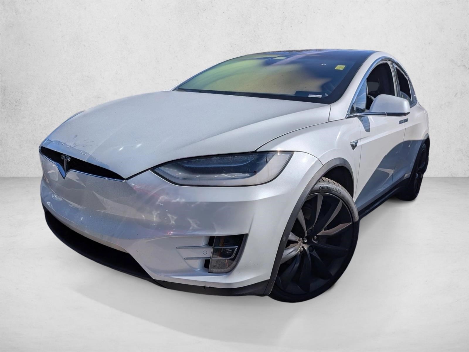 2020 Tesla Model X Long Range's photo