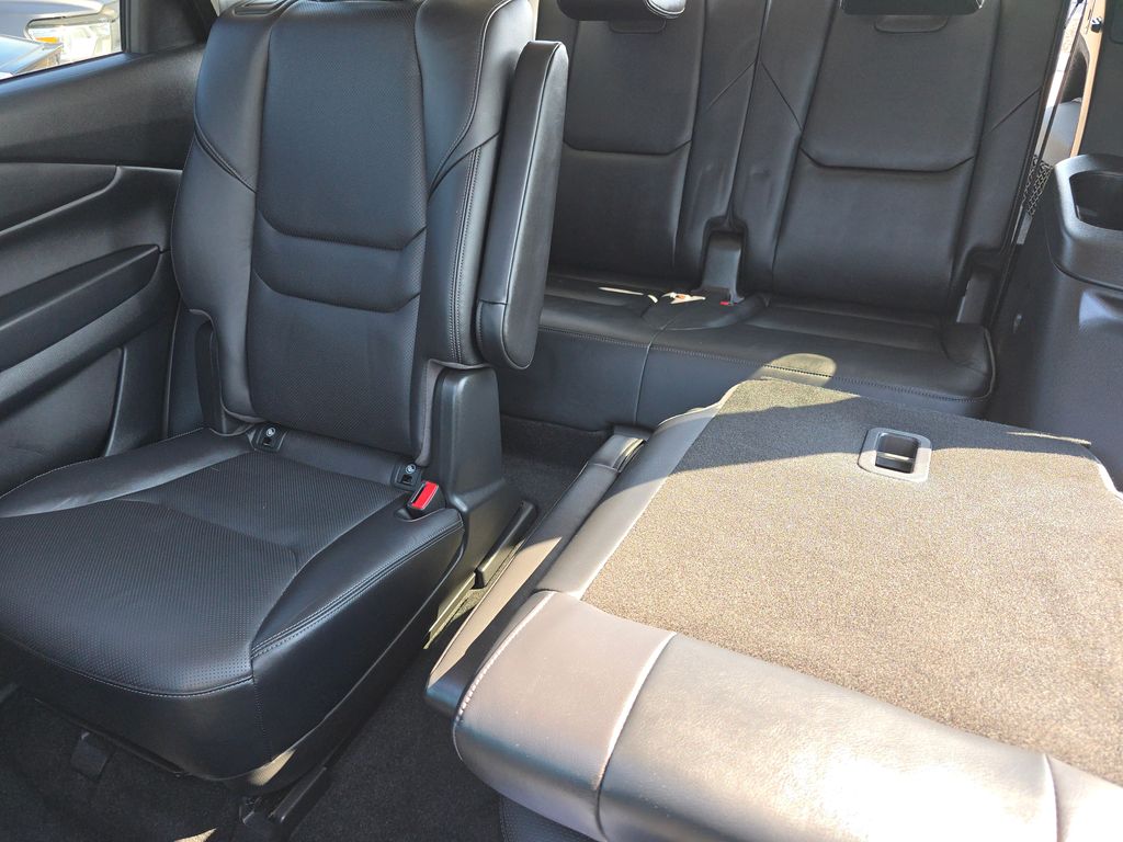 2022 Mazda CX-9 Touring photo 11