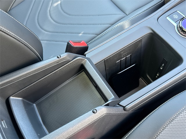 2025 Volkswagen Tiguan SE photo 14
