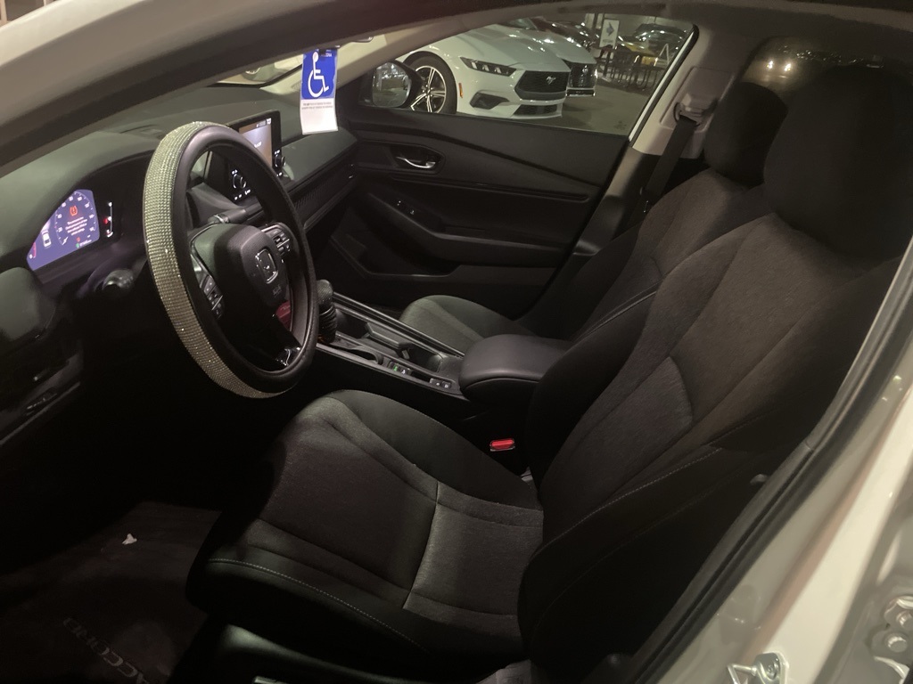 2025 Honda Accord SE 1.5T photo 10