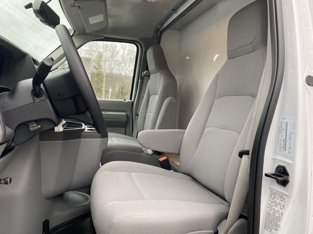 2025 Ford E-350 Base photo 13