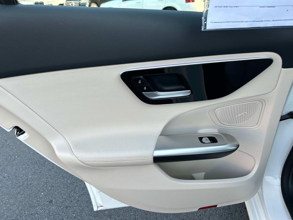2025 Mercedes Benz C 300 4MATIC photo 31