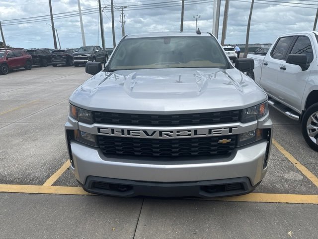 2021 Chevrolet Silverado 1500 Custom photo 2