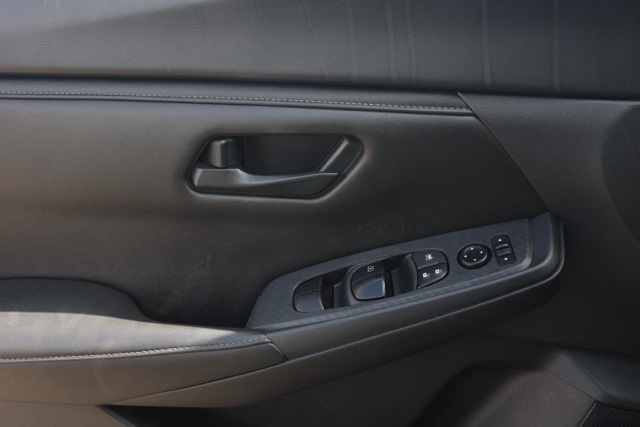 2024 Nissan Sentra S photo 19