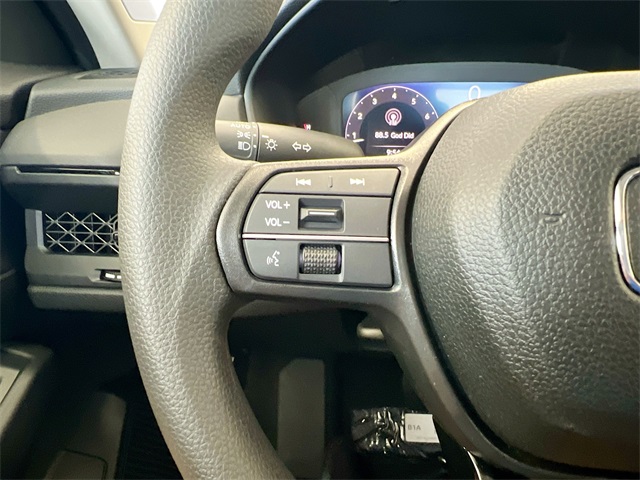 2025 Honda Accord LX photo 31