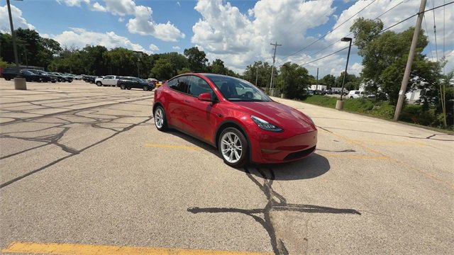 Used 2022 Tesla Model Y Long Range with VIN 7SAYGDEE9NF363371 for sale in Hales Corners, WI