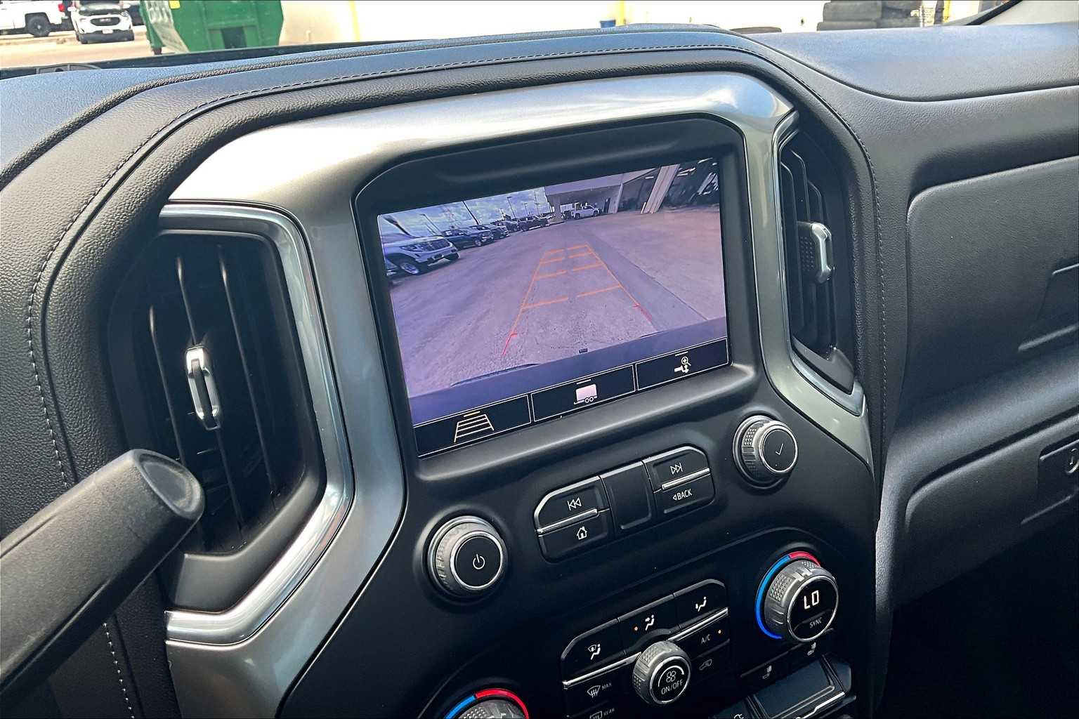 2020 Chevrolet Silverado 1500 LT photo 26