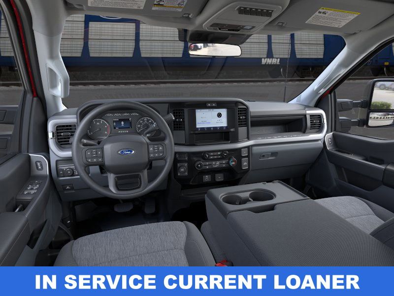 2025 Ford F-250 photo 9
