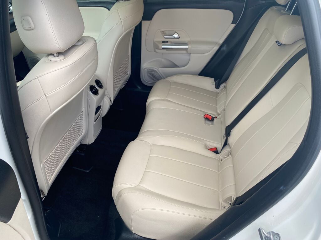 2021 Mercedes Benz GLA 250 4MATIC photo 15