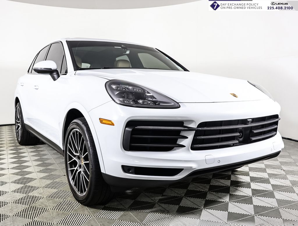 2023 Porsche Cayenne Platinum Edition's photo