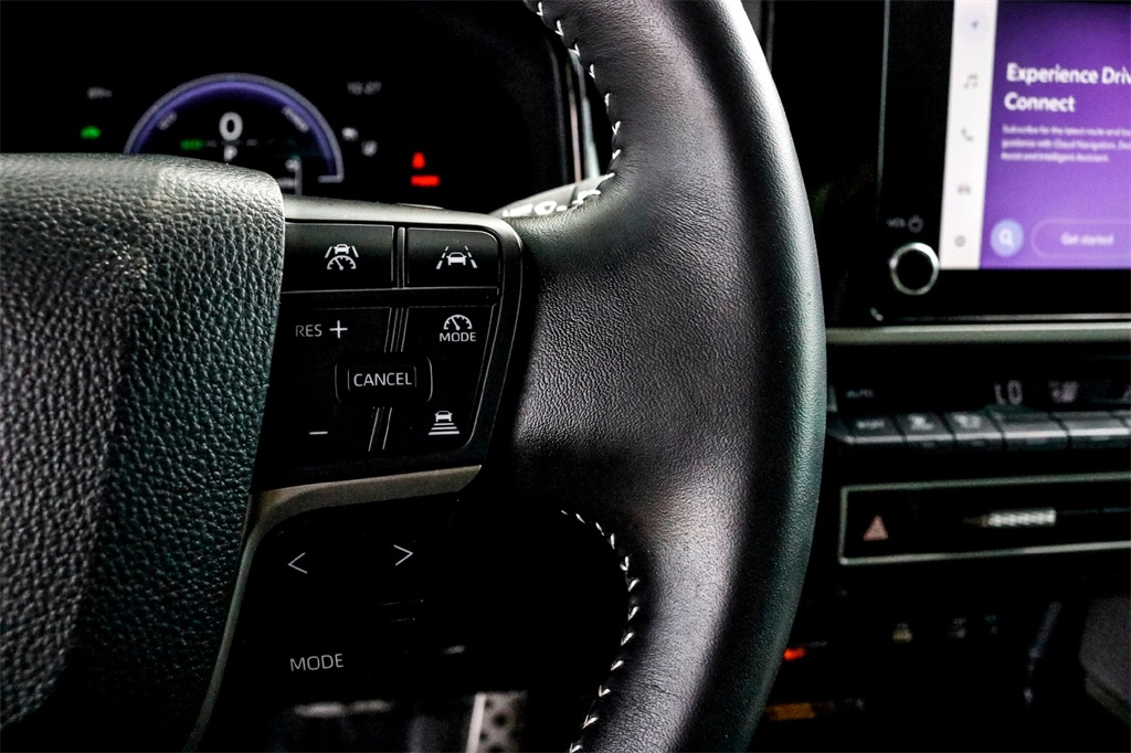 2025 Toyota Camry LE photo 16