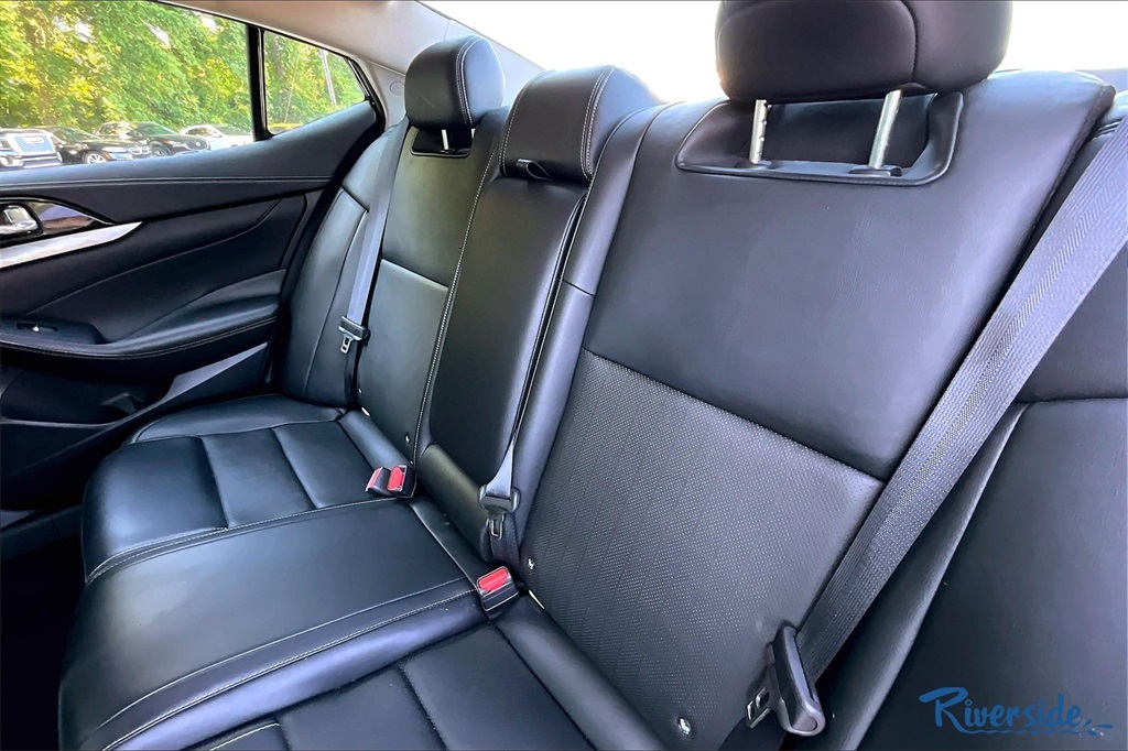 2023 Nissan Maxima SV photo 21