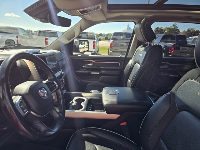 2022 Ram 1500 Laramie photo 17
