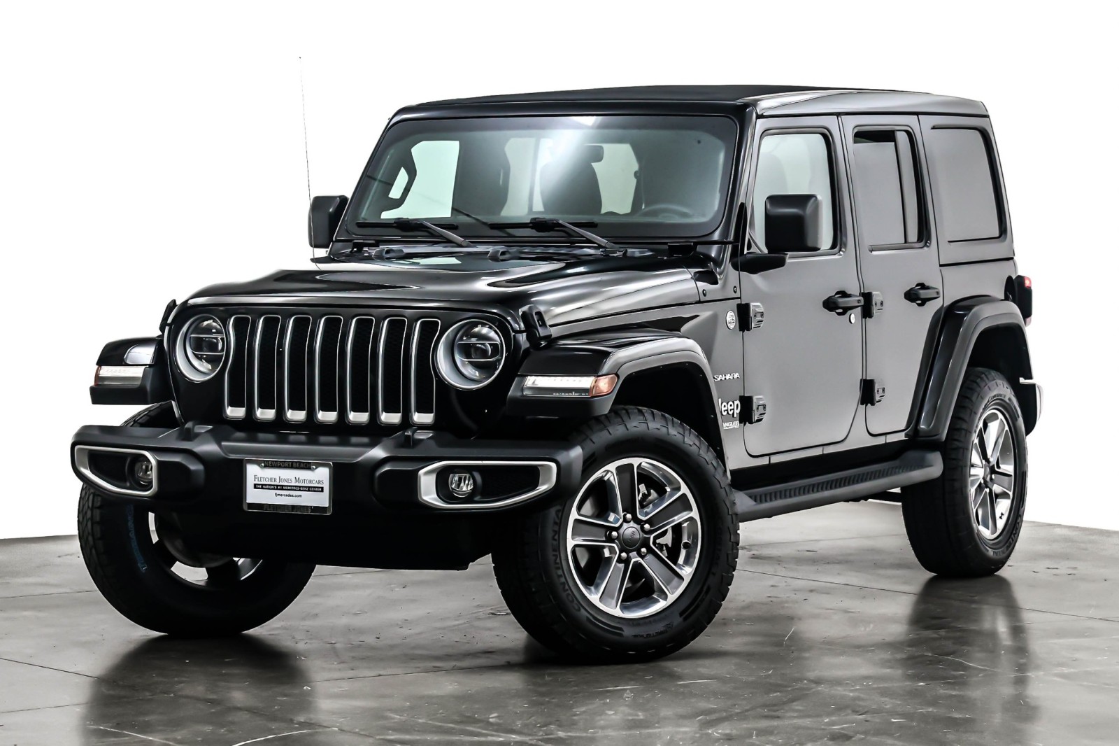 2022 Jeep Wrangler Unlimited Sahara's photo
