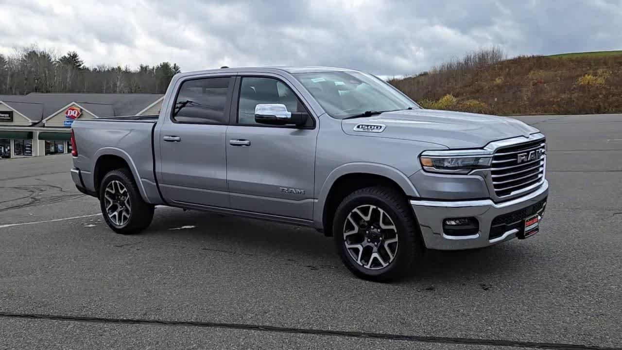 2025 Ram 1500 Laramie photo 2